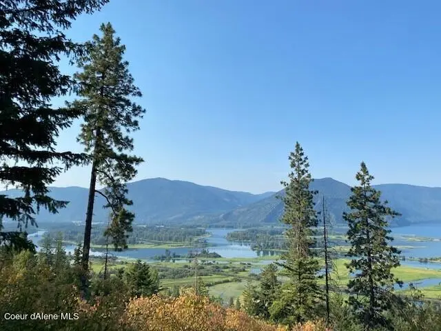 Lot B Highway 200, Hope