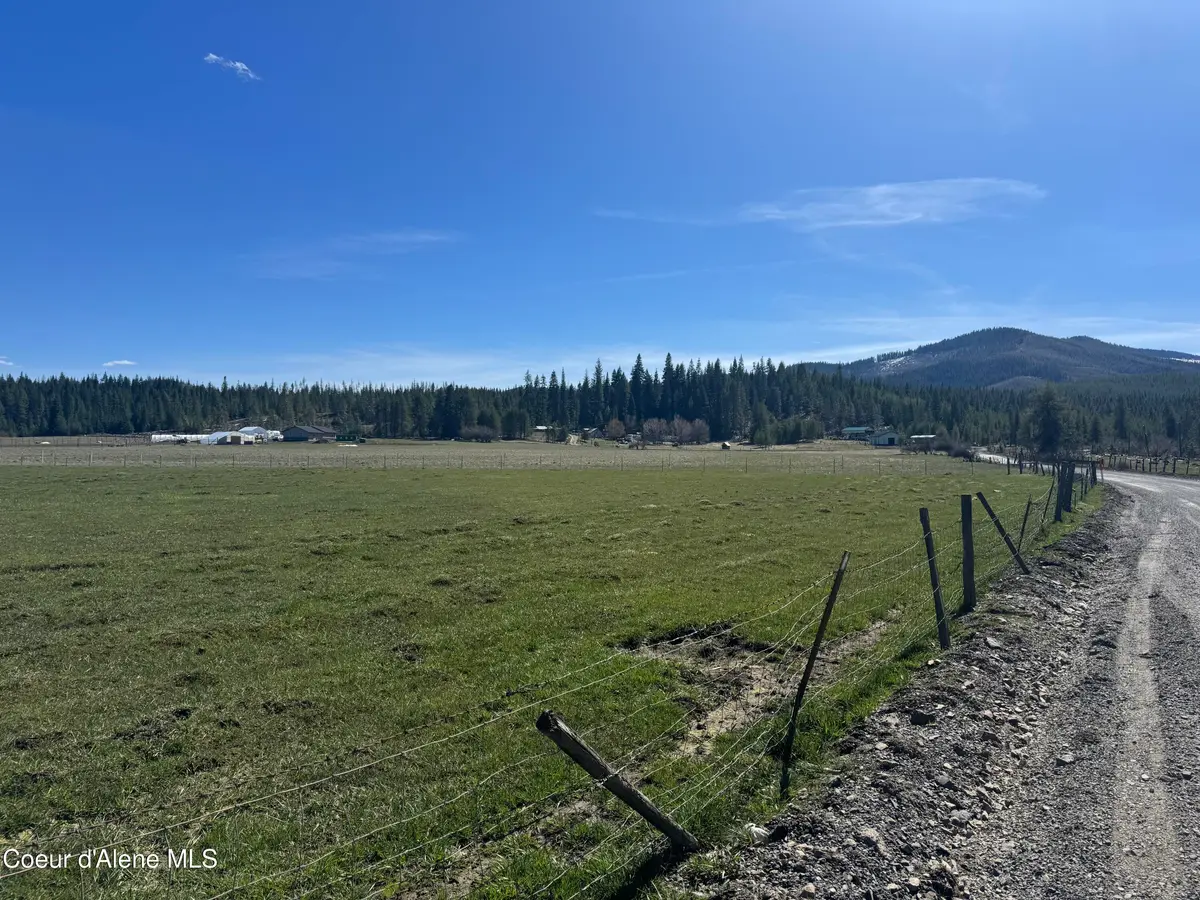1928 Little Carpenter Creek Road, Fernwood