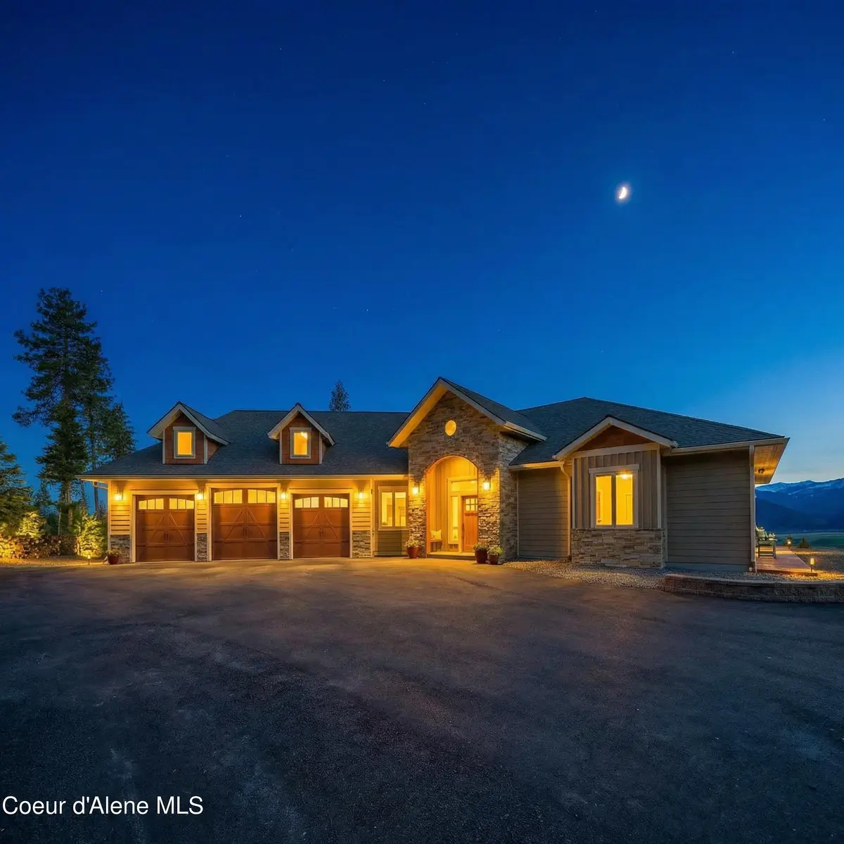 265 Scenic Dr, Bonners Ferry
