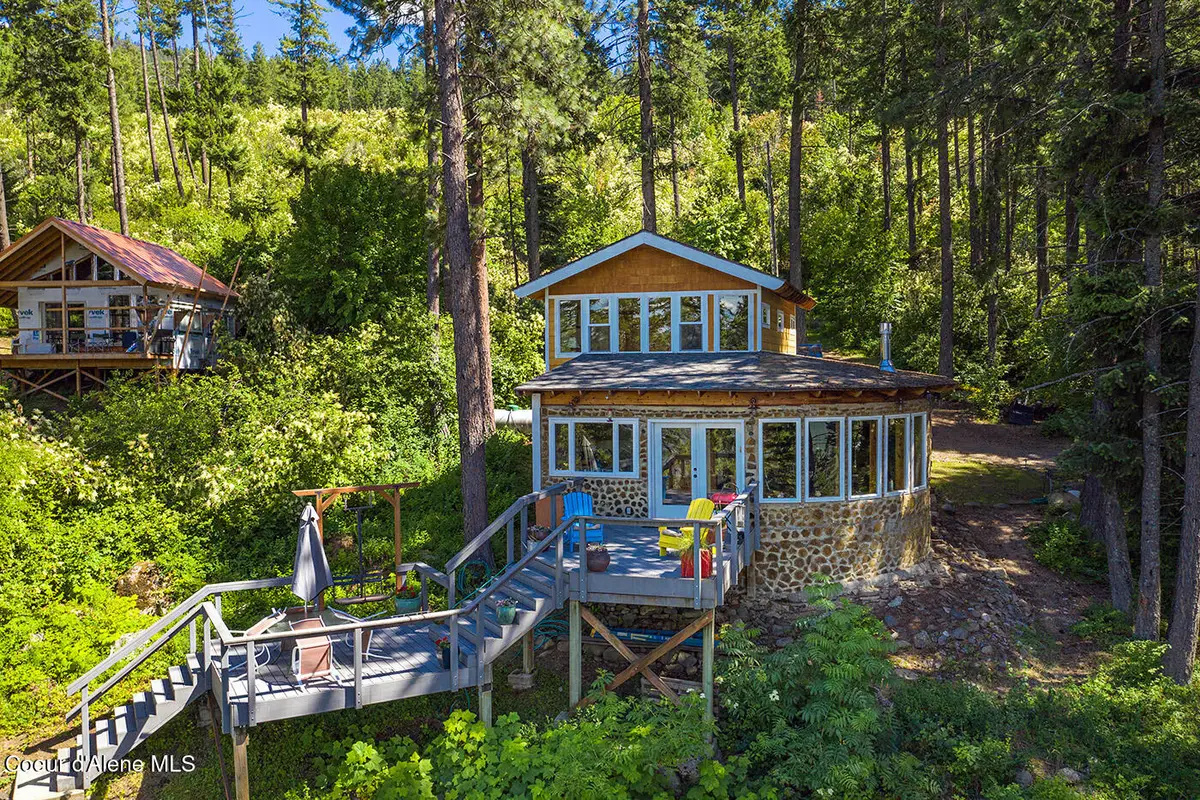 812 Pine Cove Rd, Bayview