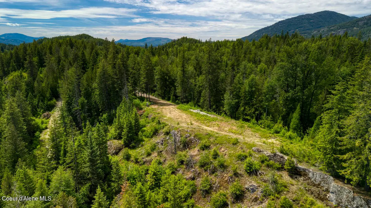 1356 Hidden Valley, Sandpoint