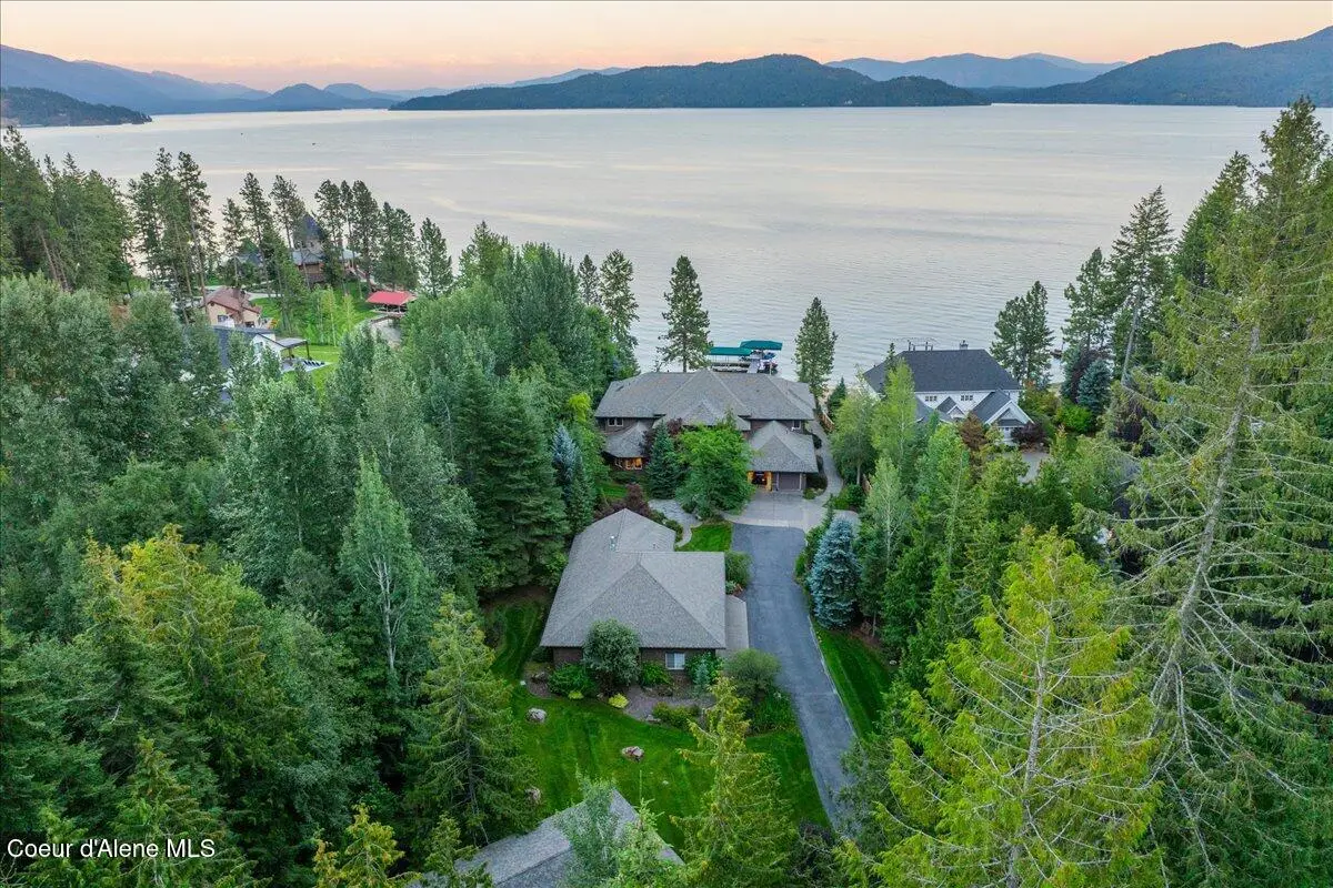 55 Ideal Dr, Sandpoint