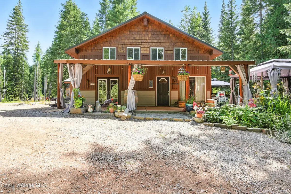 528 Trapper Creek Rd, Sandpoint
