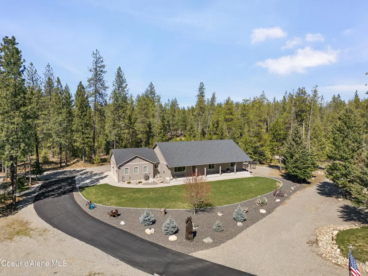 1657 W Highway 54, Spirit Lake