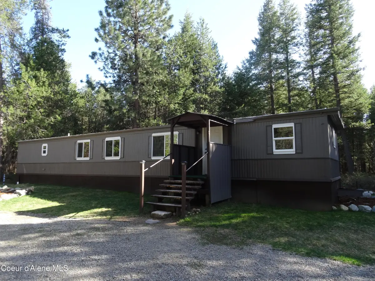 552 Outback Loop, Spirit Lake