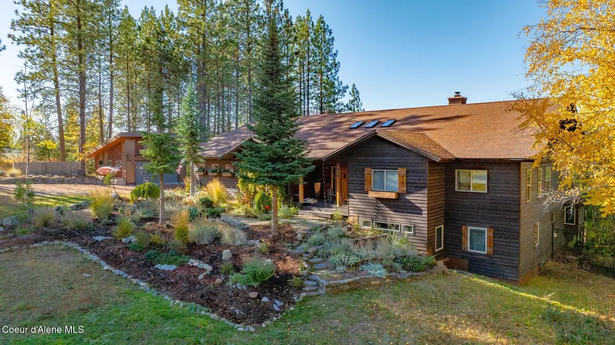 2875 Gold Creek Rd, Sandpoint