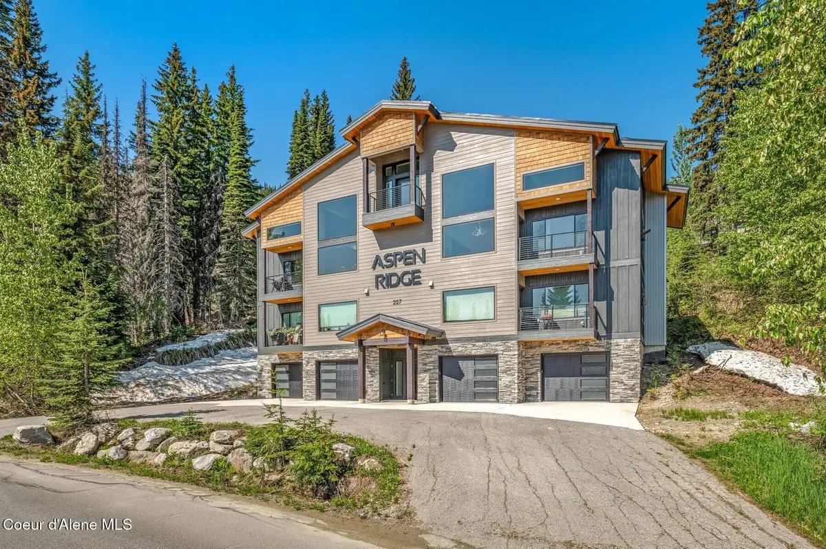 227 Crystal Springs Rd, Sandpoint