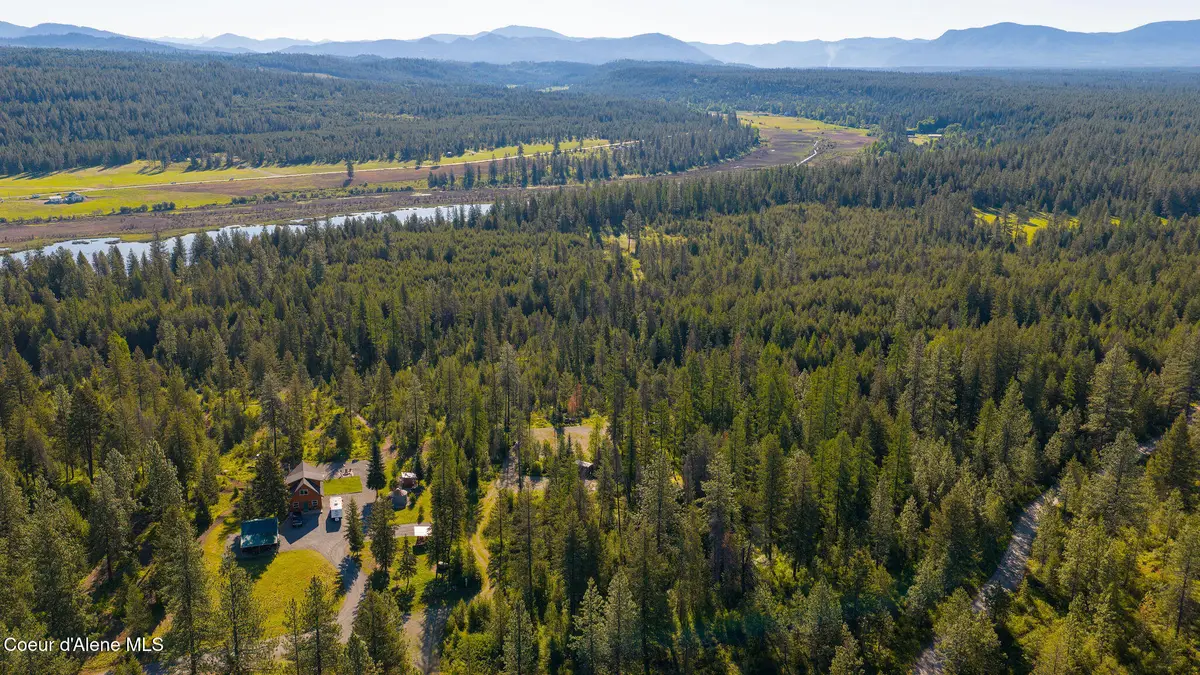 91 Pride Ct, Spirit Lake