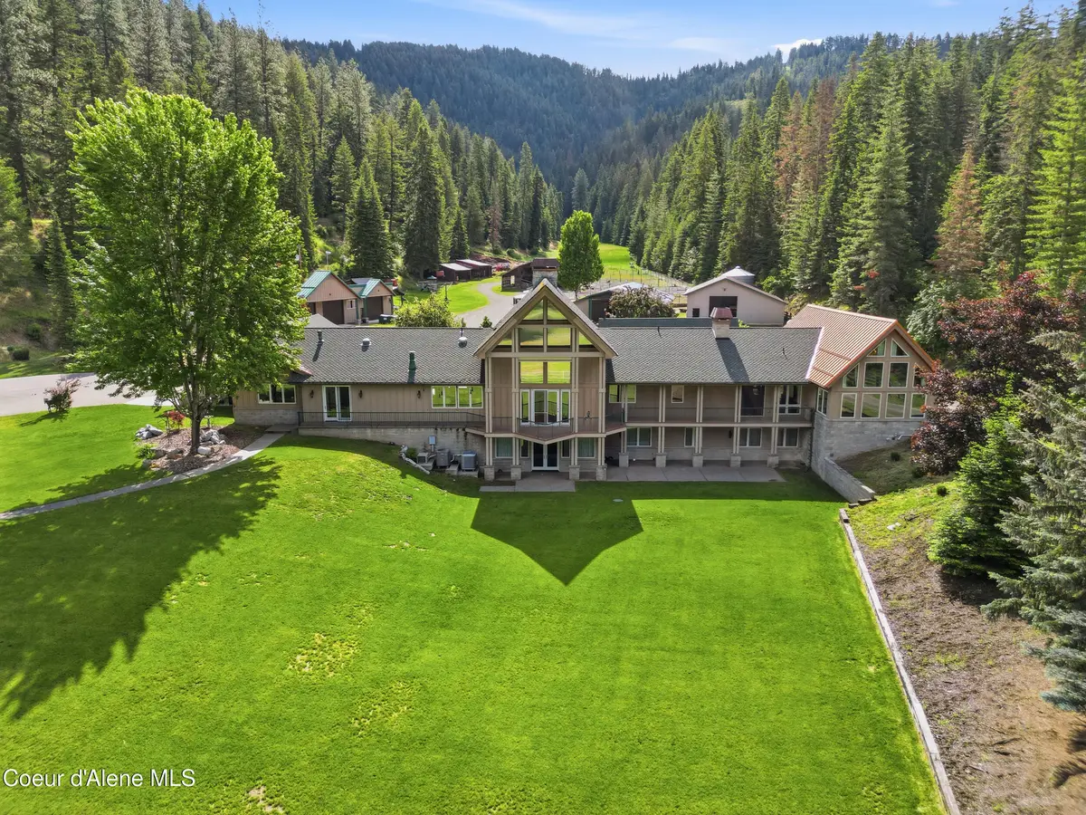 8850 E Fernan Lake Rd, Coeur d'Alene