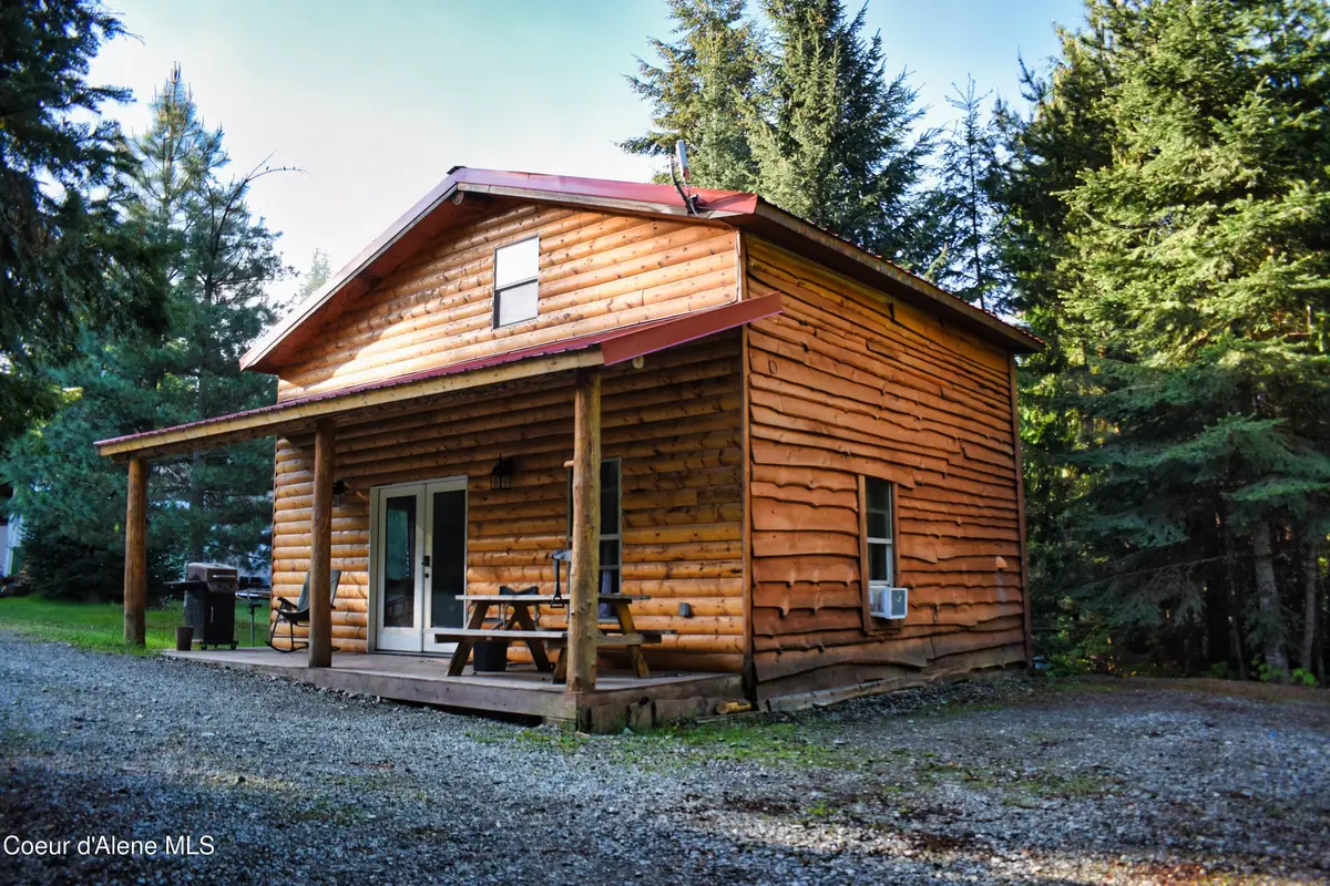 73400 Highway 2, Moyie Springs