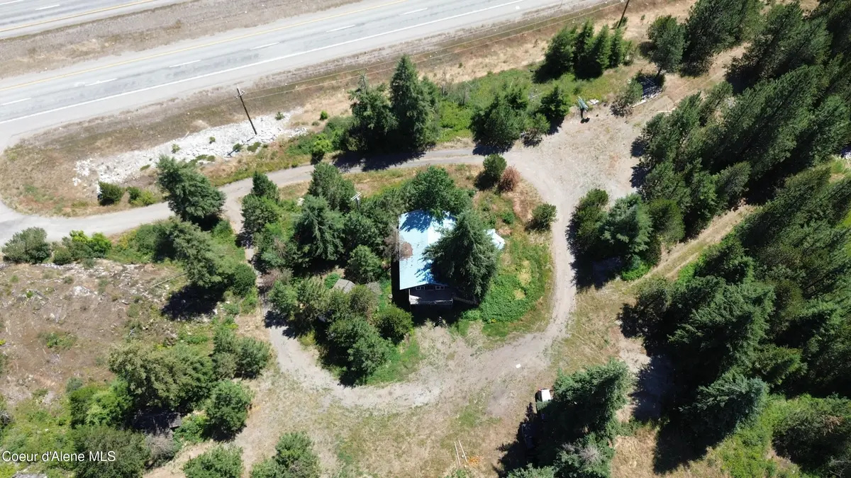 28789 N Highway 95, Athol