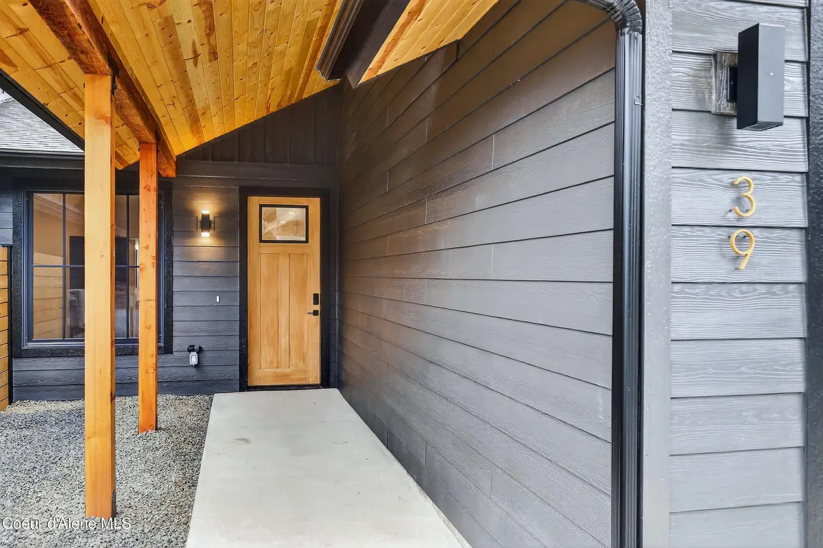 39 Rebecca Ln, Nordman