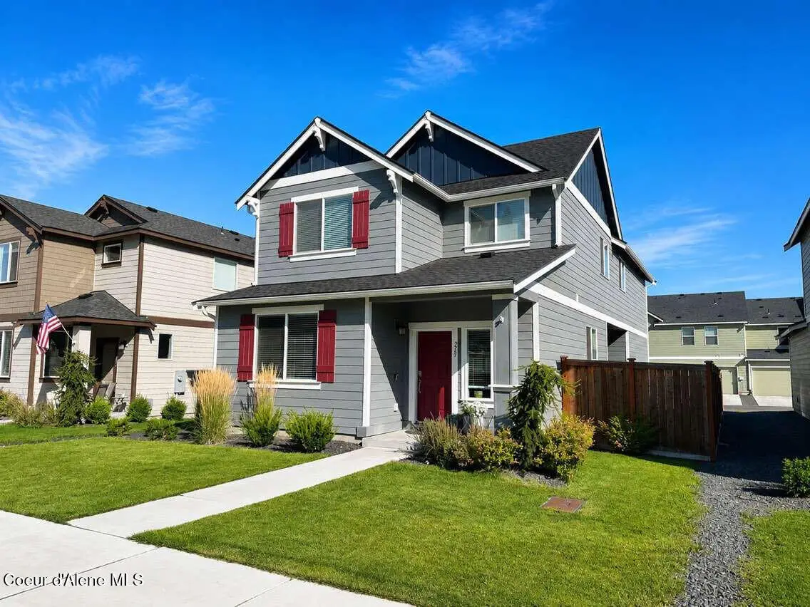 229 E Sandmyrtle Ave, Hayden