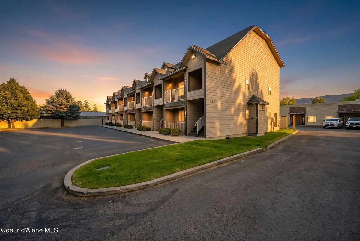 842 N Chase Rd, Post Falls