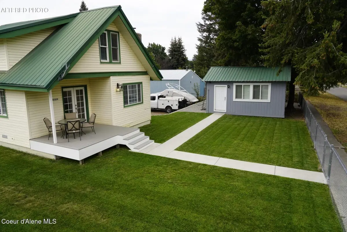 32329 N 6th Ave, Spirit Lake