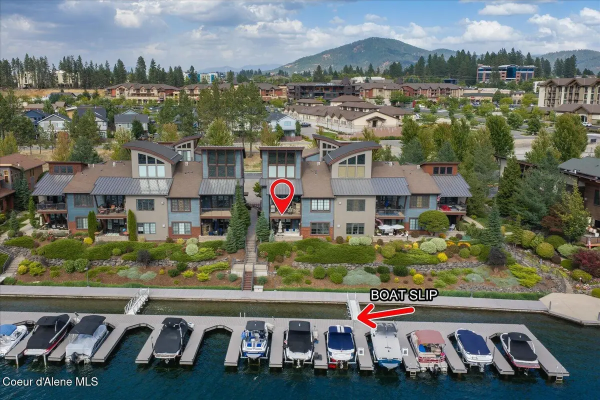 2056 W Bellerive Ln, Coeur d'Alene