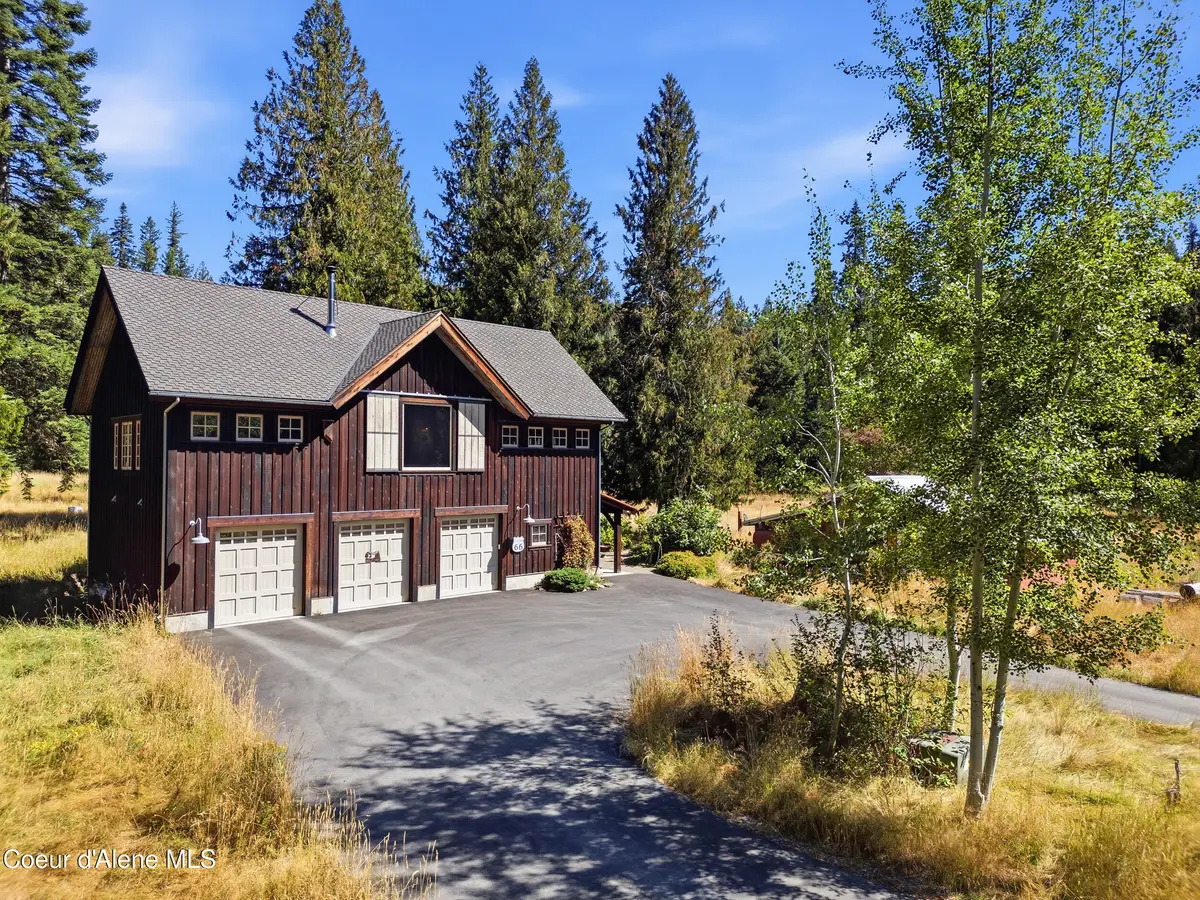 22838 E Canyon Rd, Cataldo