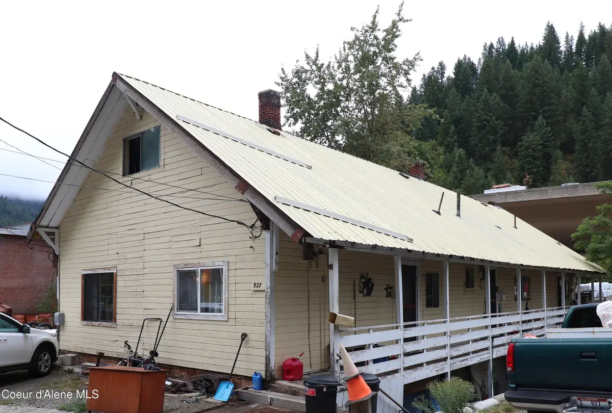 927 Residence St, Wallace