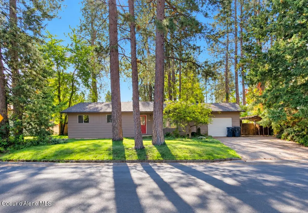 4758 E Woodland Dr, Post Falls