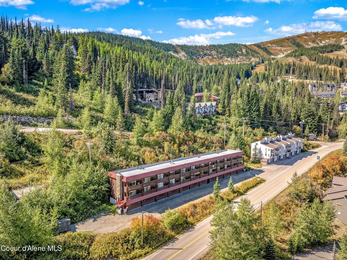 8754 Schweitzer Mountain Rd, Sandpoint