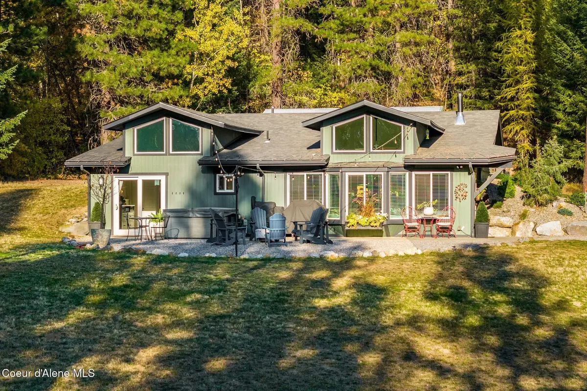 594 Upper Rocky Rd, Sagle