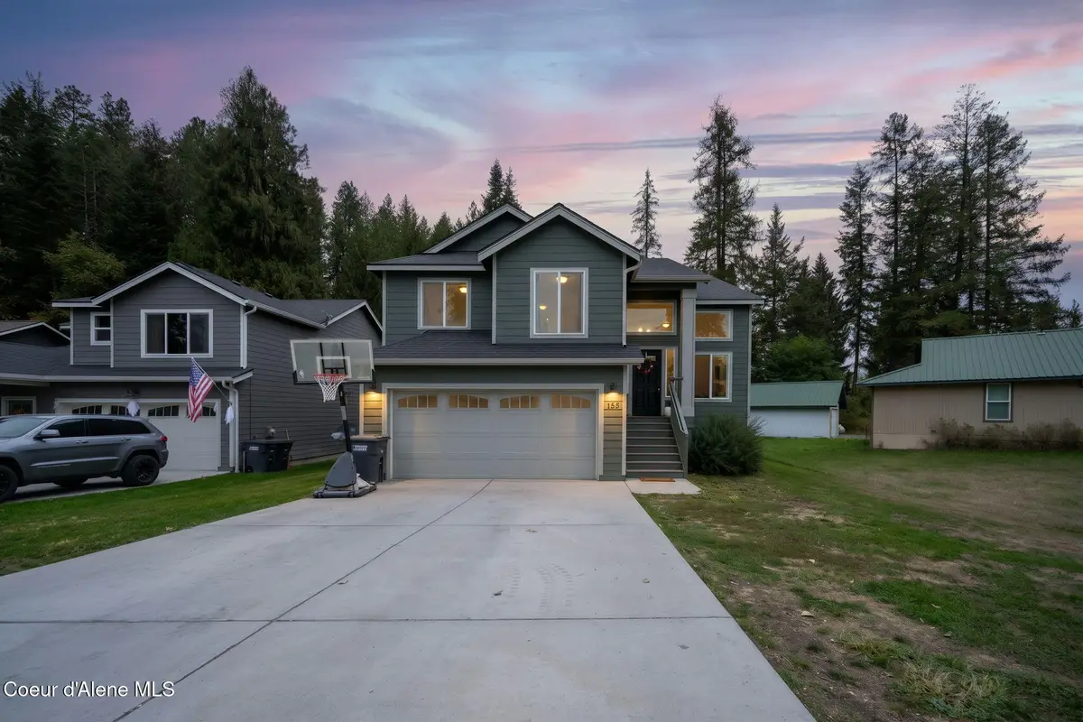 155 White Way, Priest River