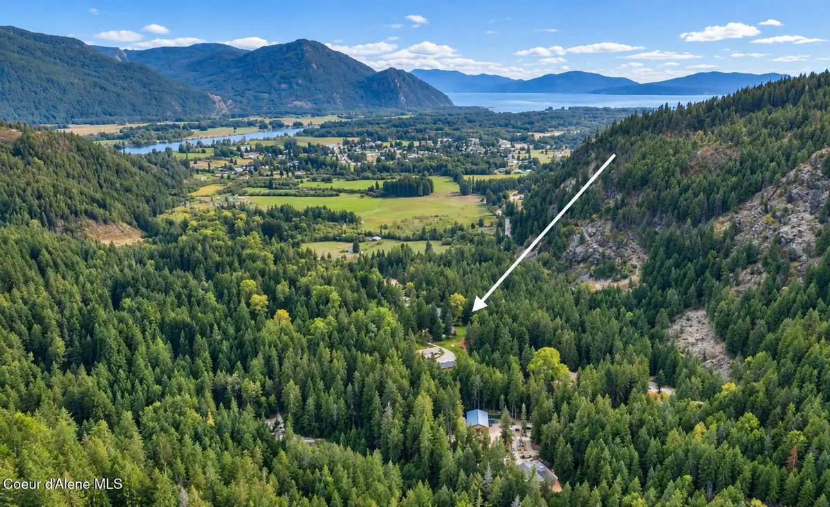 293 Lower Mosquito Creek Rd, Clark Fork