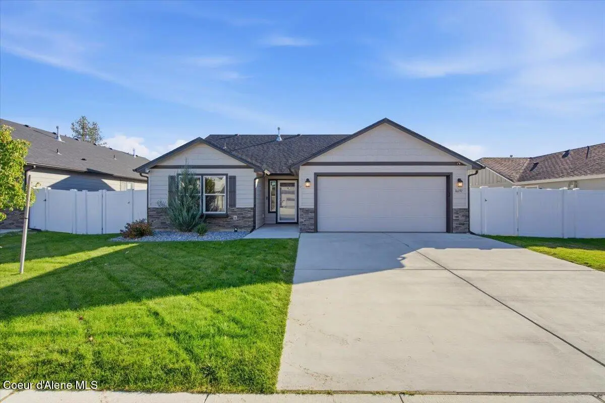 16151 N Hadley Loop, Rathdrum