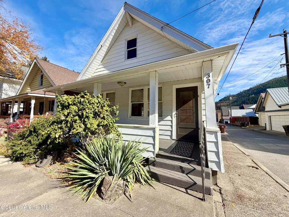 307 3rd St, Wallace