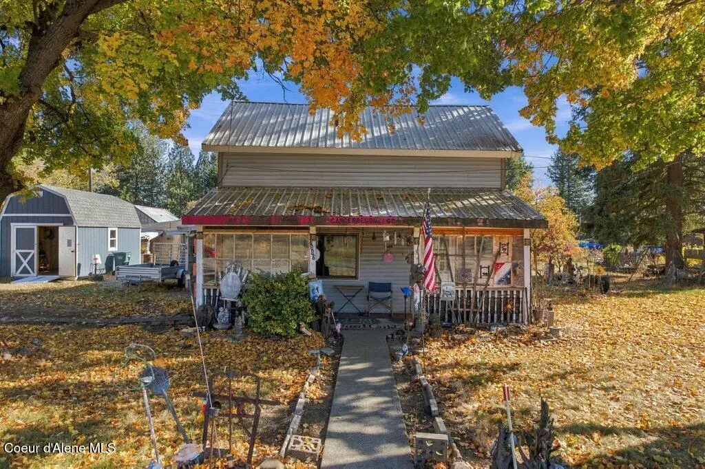 7562 W Main St, Rathdrum