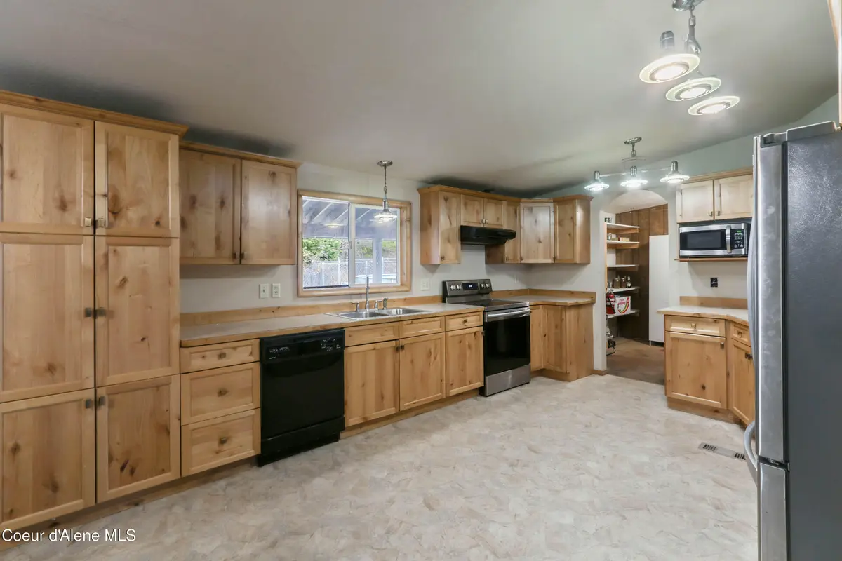 457 Winterton Rd, Sandpoint