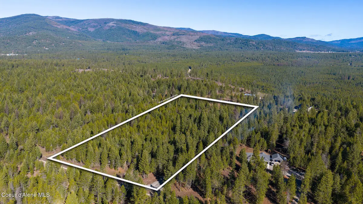 Warbler Way, Spirit Lake